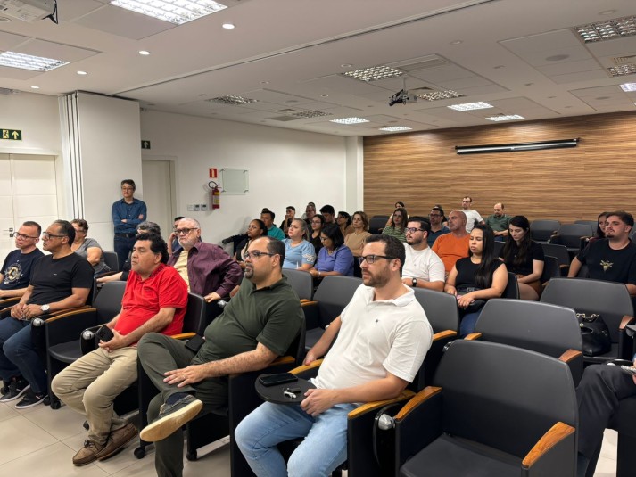 Empresários participam de Encontro sobre Contas Públicas Locais promovido pelo Comitê Gestor do Programa Cidade Empreendedora em Nova Londrina